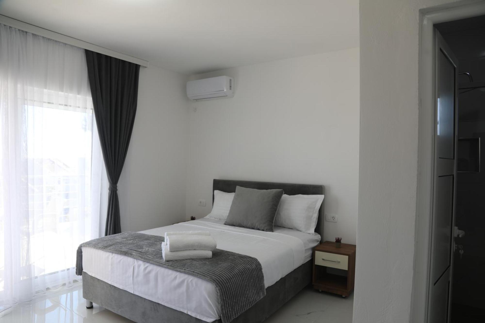 Villa Palace Ulcinj Eksteriør bilde